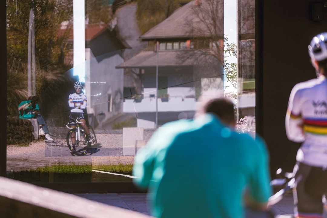 GSGCyclingWear's tweet photo. Elisa Balsamo’s rainbow jersey shines on a sunny autumn ride in Asolo hills, region of prosecco wineyards and cycling tradition! We took some sneak peeks while shooting a video to celebrate the Elisa's victory... follow us to discover the amazing video in a few days.

#cyclingpro https://t.co/QRQ7opddZ7