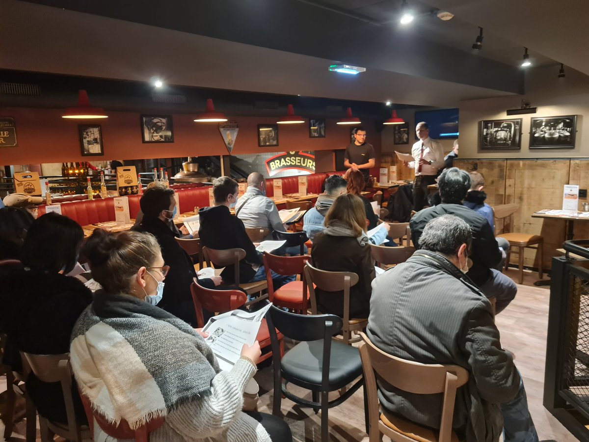 #recrutement <a href="/3BrasseursOffic/">3 Brasseurs France</a> à #Lille. Un job dating hors agence @poleemploi_HDF et s'imprégner de suite pour les 14 candidats aux postes de serveurs et cuisiniers. Bonne chance à eux.
<a href="/SeverineDelong/">Delong Severine</a> 
<a href="/MSavary_PE/">Murielle Savary</a> 
#LilleRépublique