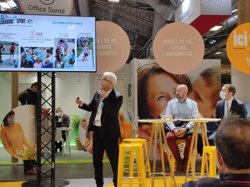 CDOS06's tweet photo. A l'initiative du #CNOSF, présentation de la Caravane du sport aujourd'hui au salon des maires à Paris. Le président du CDOS 06 @PManassero a présenté la globalité de l'action. La Caravane du sport en route pour le national. #CDOS06 #departement06 #sport #caravanedusport https://t.co/ypC0xVOq8U