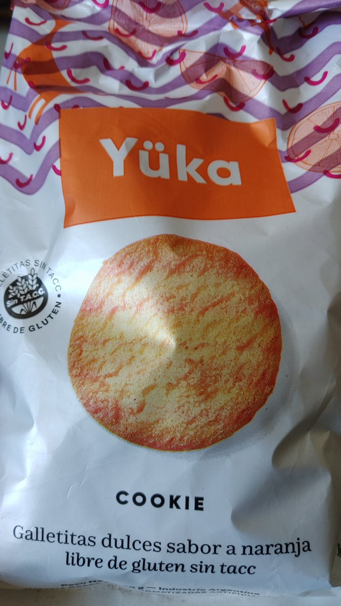 hsenki's tweet photo. Acompañenme a ver esta triste historia: La galleta que te vende Yuka (del grupo Chammas) https://t.co/BjpNXZEgFJ