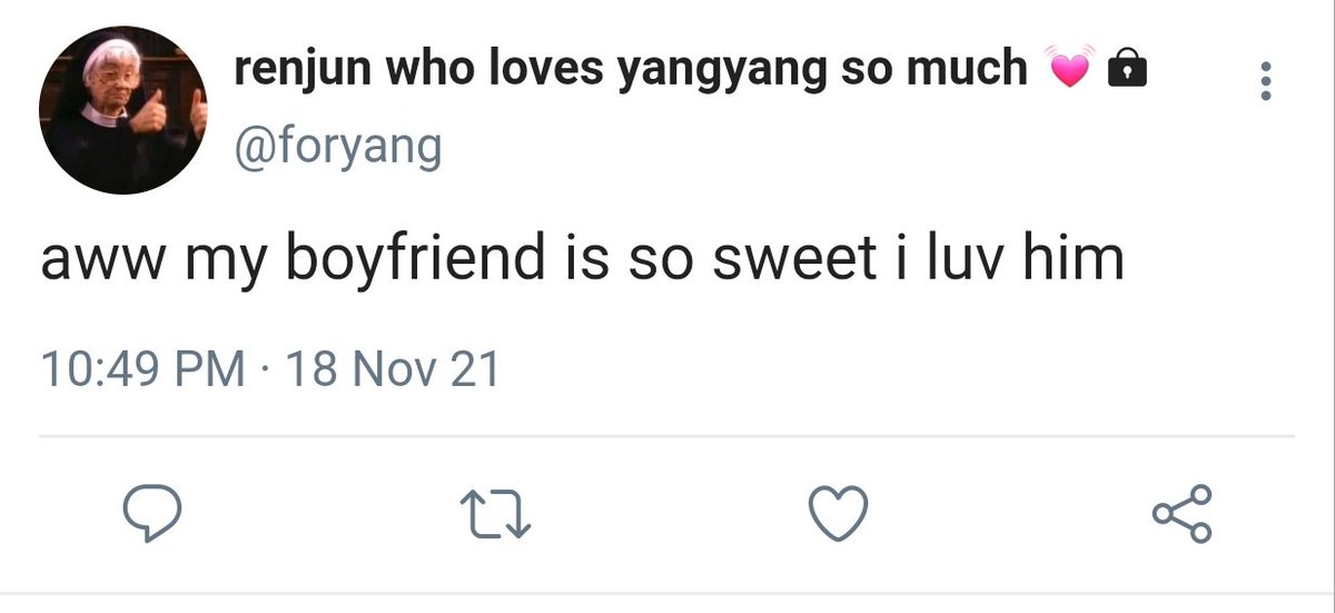 zeewritez's tweet photo. first month vs first year into the relationship a #renyang two tweet au https://t.co/k3pn7UjDnL