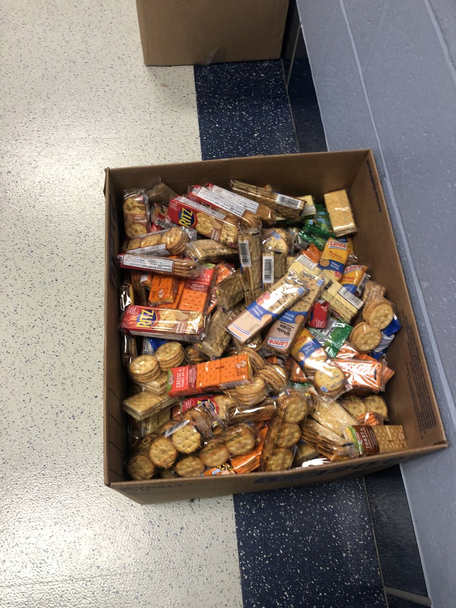 FTWoodfillES's tweet image. How awesome is this!  Our K classes have collected, sorted and created over 400 Power Packs of food for families across NKY @WittmerWES @AJonesWes @joy_layman @FTSUPT