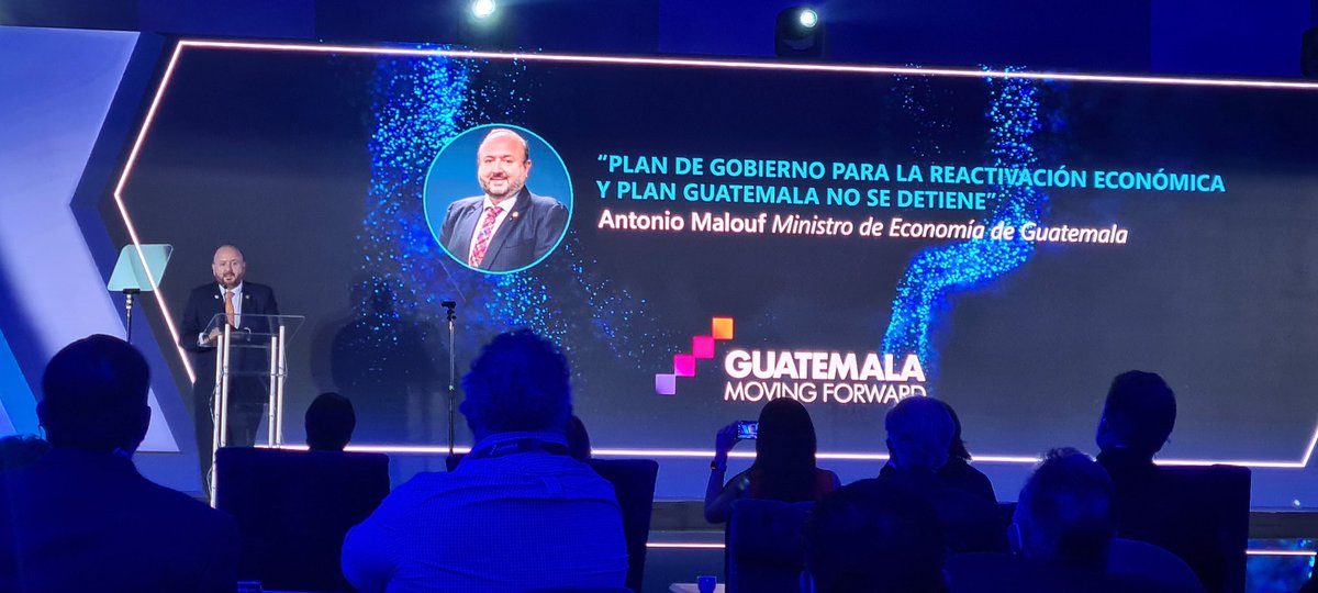 LPAJimenez's tweet photo. @MaloufTony Ministro de Economía del Gobierno de #Guatemala habla de la importancia de la ubicación estratégica del país para proteger cadenas de suministros dirigiéndose a inversionistas que participan de #MovingForwardGT 
#BeyondExpectations
@MINECOGT @PRONACOMGT @AGEXPORTGT https://t.co/loEc4SZ3r9