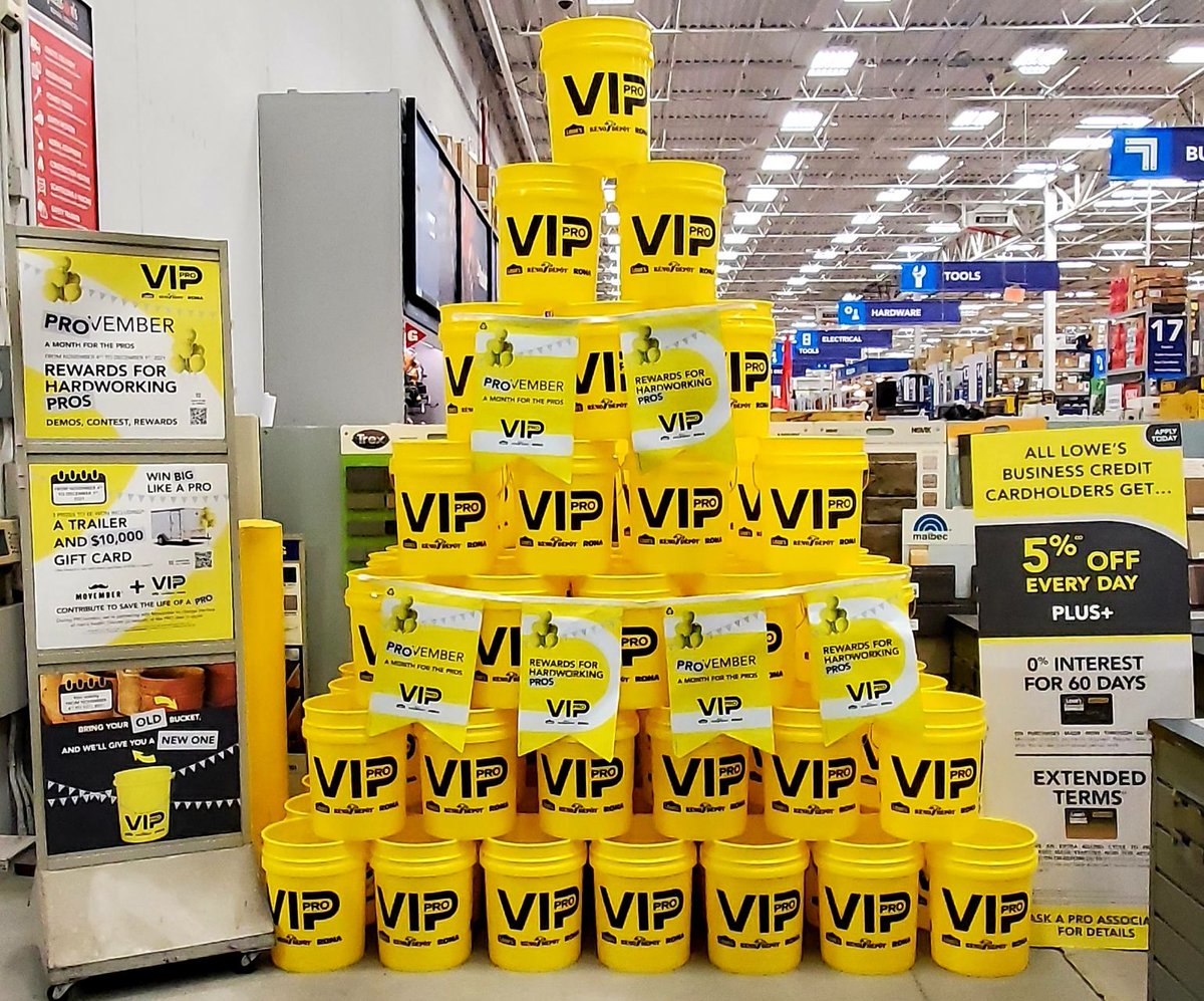 LowesCanadaCorp's tweet photo. Novembre est le mois des Pros!  

Du 4 novembre au 1er décembre, nos clients Pro sont célébrés et récompensés grâce à une combinaison d'activités en magasin et auprès des médias.

Merci à nos clients Pros de choisir nos enseignes comme des destinations de choix pour leurs achats! https://t.co/F42A1zOu80