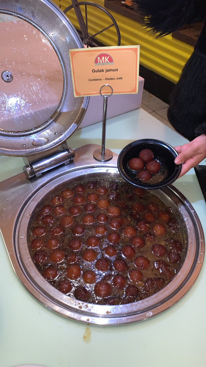 MKBuffetVillage's tweet image. So many delicious treats here at MK Buffet Village, don’t miss out - Book your table now on our website! 

🍰🧁🍰🧁 #foodie #buffetstyle #sweet #Dessert #CAKE #booknow #mk #familyfuntime #familyfriendly