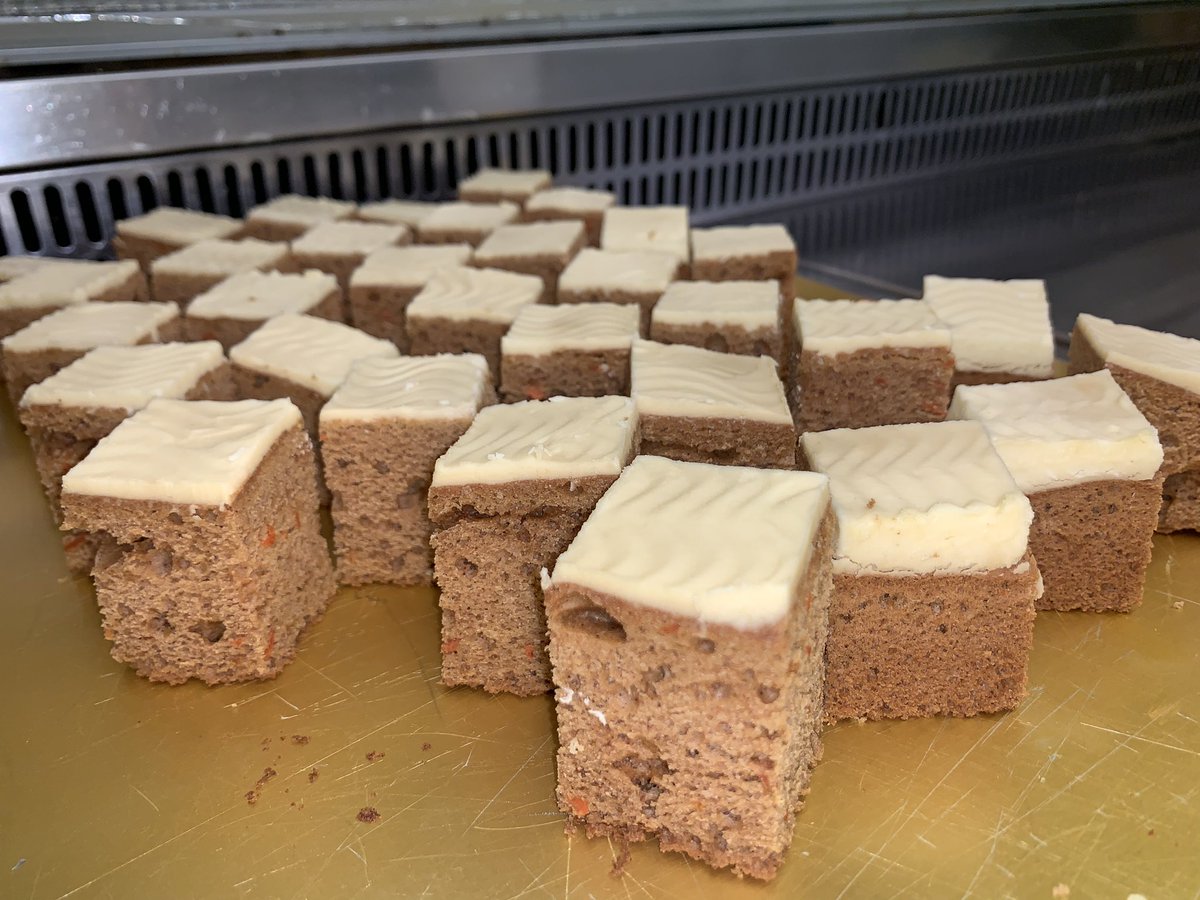 MKBuffetVillage's tweet image. So many delicious treats here at MK Buffet Village, don’t miss out - Book your table now on our website! 

🍰🧁🍰🧁 #foodie #buffetstyle #sweet #Dessert #CAKE #booknow #mk #familyfuntime #familyfriendly