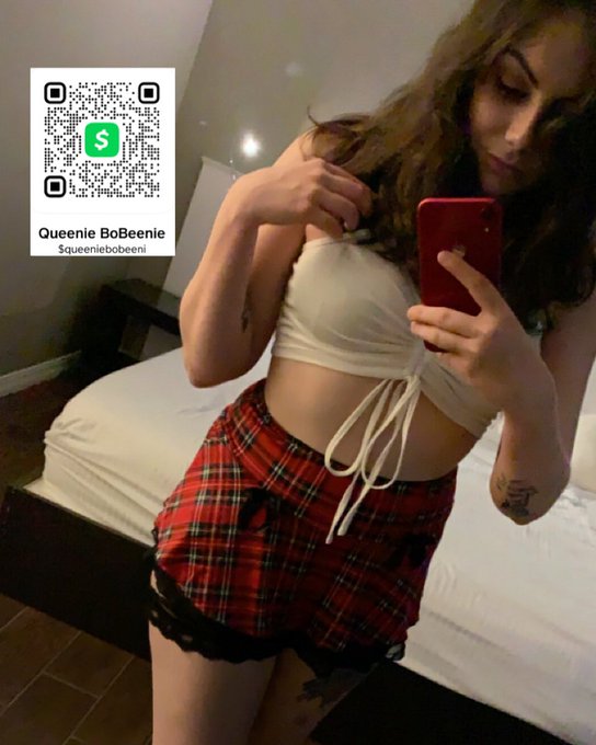 Send $3 for a cheeky surprise 😉 https://t.co/2lJg3fYda4