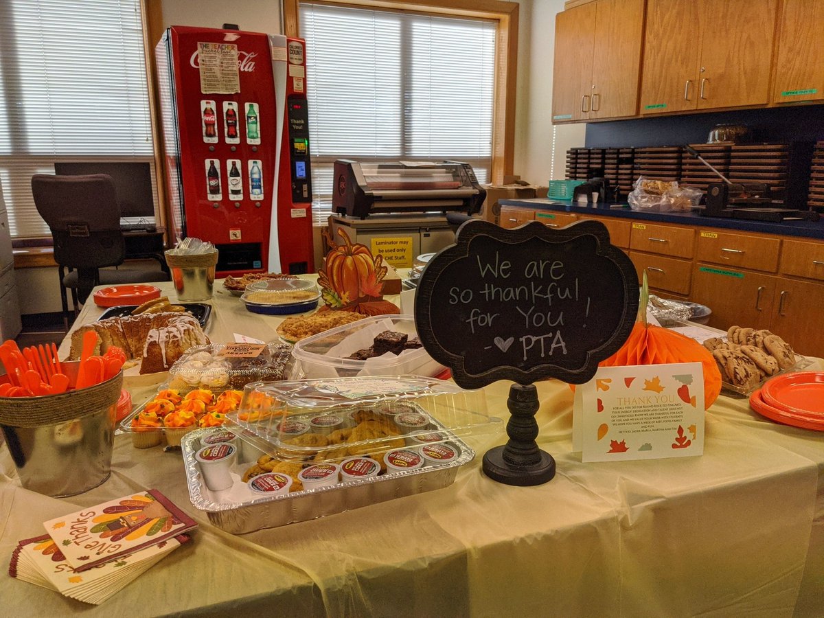 3 cheers for Caldwell Heights PTA! We are so Thankful for you, may your   Thanksgiving be filled with love and full belly. Thank you!