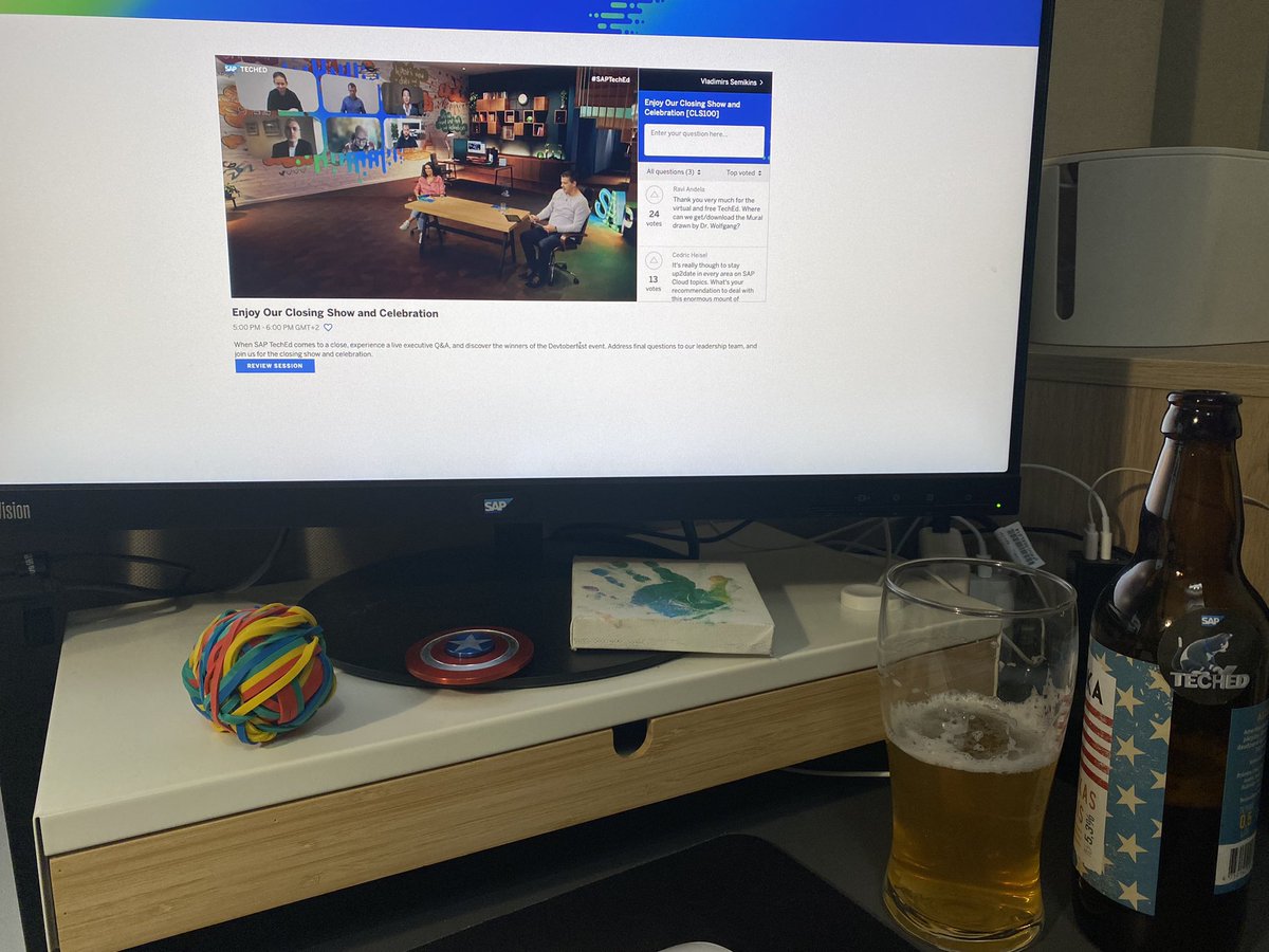 seVladimirs's tweet photo. Watching #SAPTechEd closing show. together with #Kasimir Looking forward to see #devtoberfest results. Btw, can you spot Kazimir? https://t.co/zIft0WoRMp