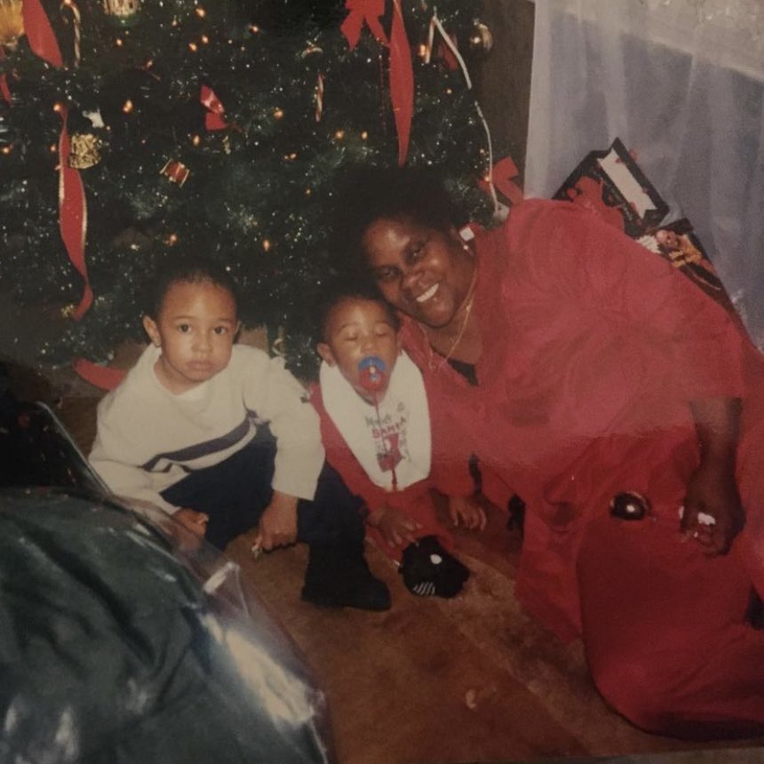 johnwells__'s tweet image. my brova @GreatDvne project drop tomorrow and i got a song on there. my brova @qt_moody project just dropped, i got a song on there. then i got another lor something dropping tomorrow. 🕊🐶🤫