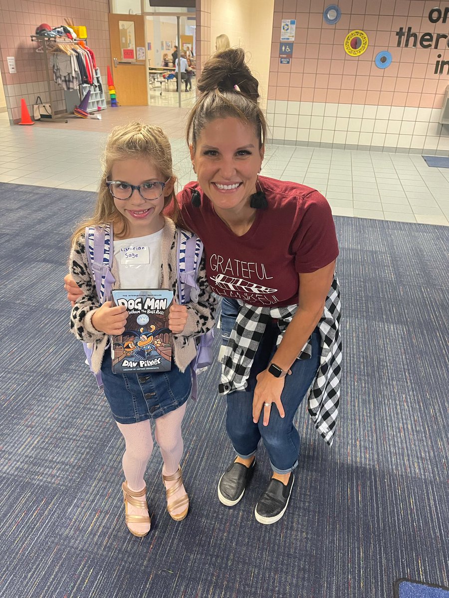 Career day for <a href="/GenerationTexas/">Generation TX</a> week! Ms. Sage wants to be a librarian when she grows up and I think that’s an excellent choice! 🤗📚
