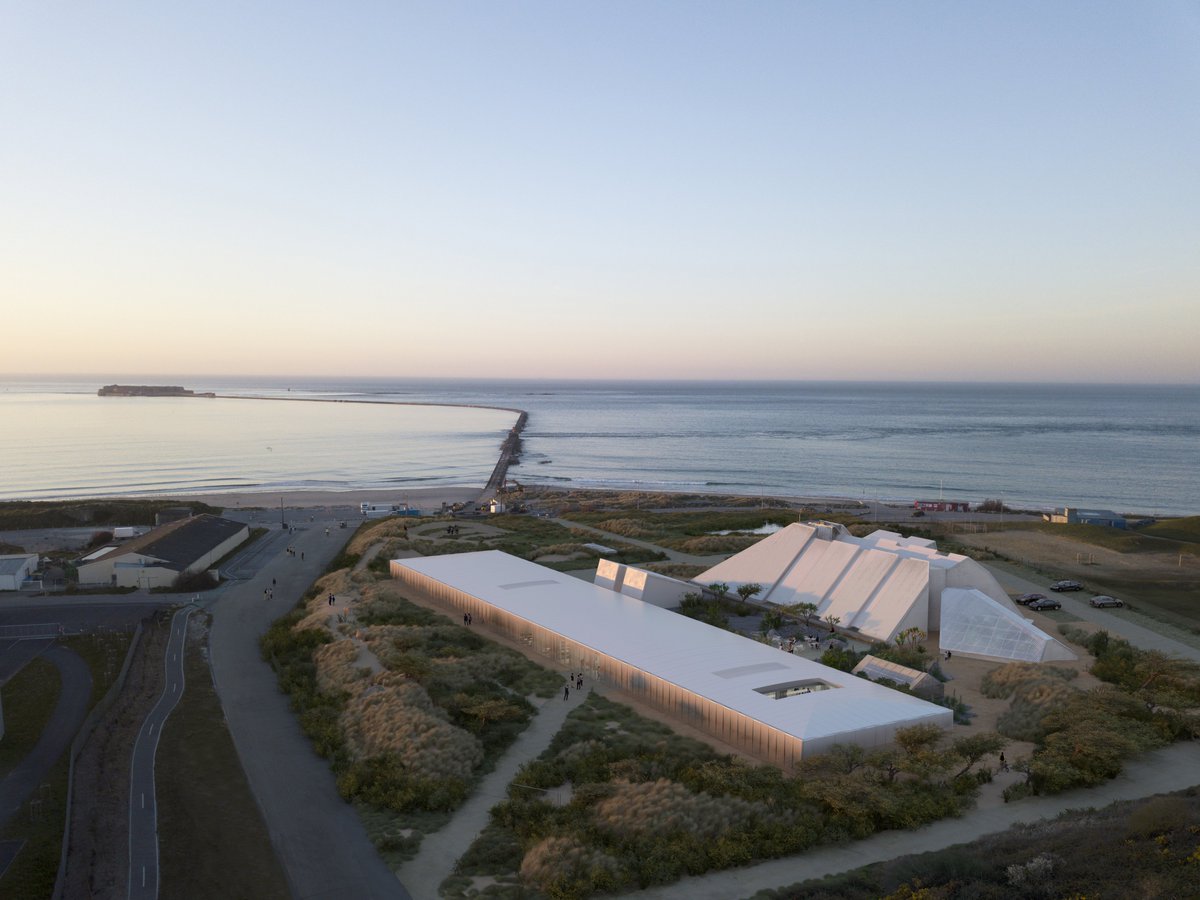 leCotentin's tweet photo. Pour affirmer l'identité maritime du territoire, @lecotentin consacre 5,4M€ à la rénovation d'#Intechmer, cet établissement d’enseignement supérieur du #Cotentin dédié aux sciences et techniques de la mer. Les nouveaux locaux seront accessibles aux étudiants en 2025 ! #formation https://t.co/SEjTXLjGK6