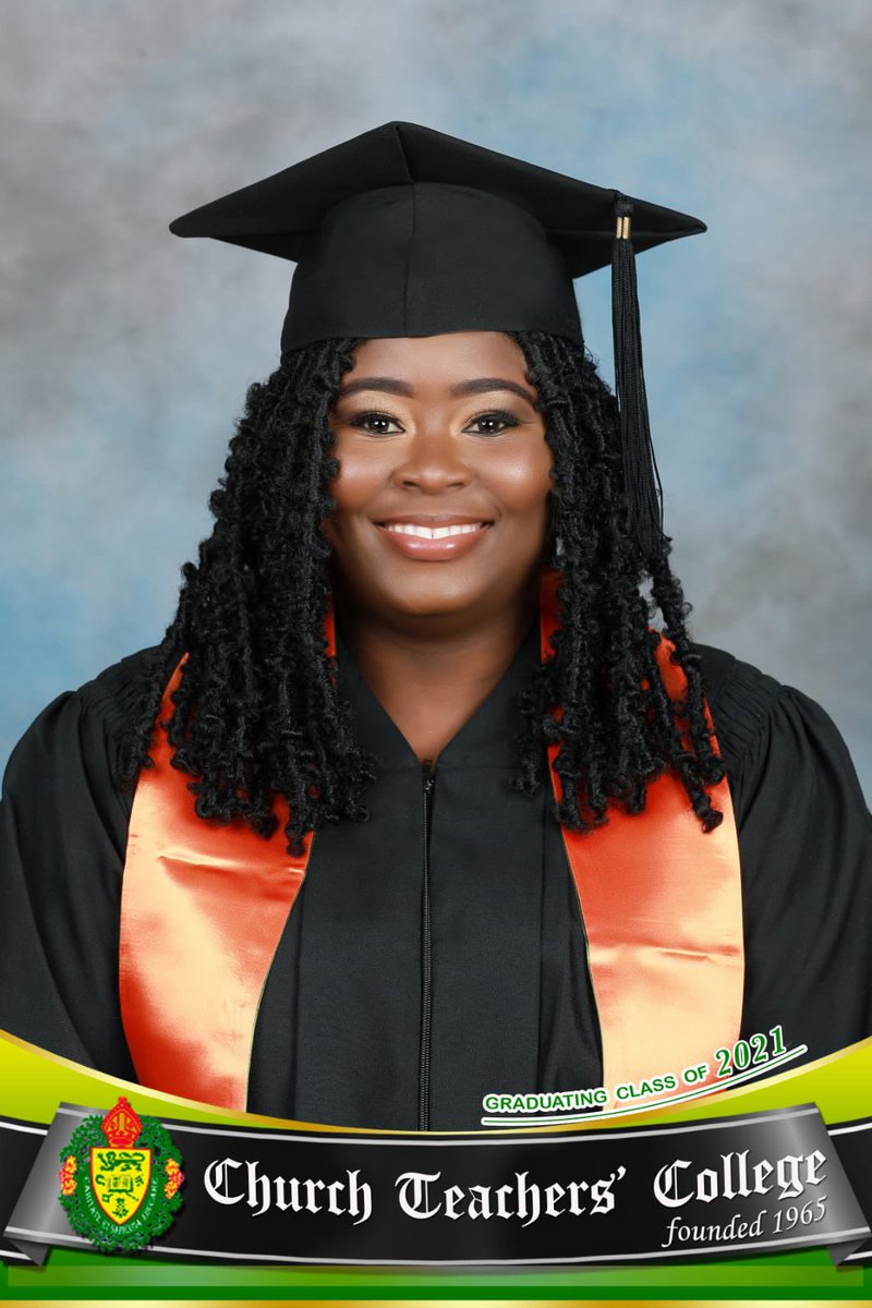shan_ice96's tweet photo. Grad Pics. I did it!! #firstclasshonors #bachelorofeducation #yourchildsfavouriteteacher https://t.co/OjMvX4156v