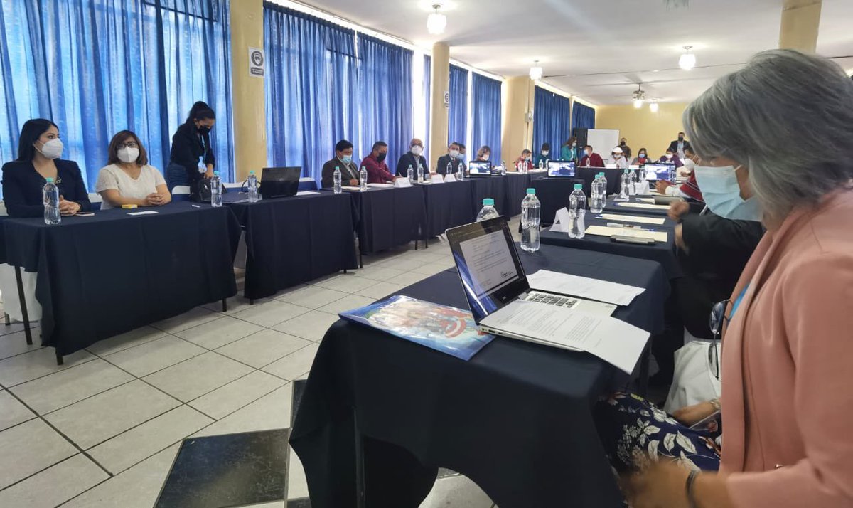 EducacionZ3_Ec's tweet photo. TUNGURAHUA | 1.000 Docentes participan de la mesa de trabajo Fase II Reflexión del Plan Nacional de Formación Permanente,  para identificar y detectar necesidades de formación en busca de transformar las prácticas educativas. #FormarParaTransformar https://t.co/qPk97af5rD