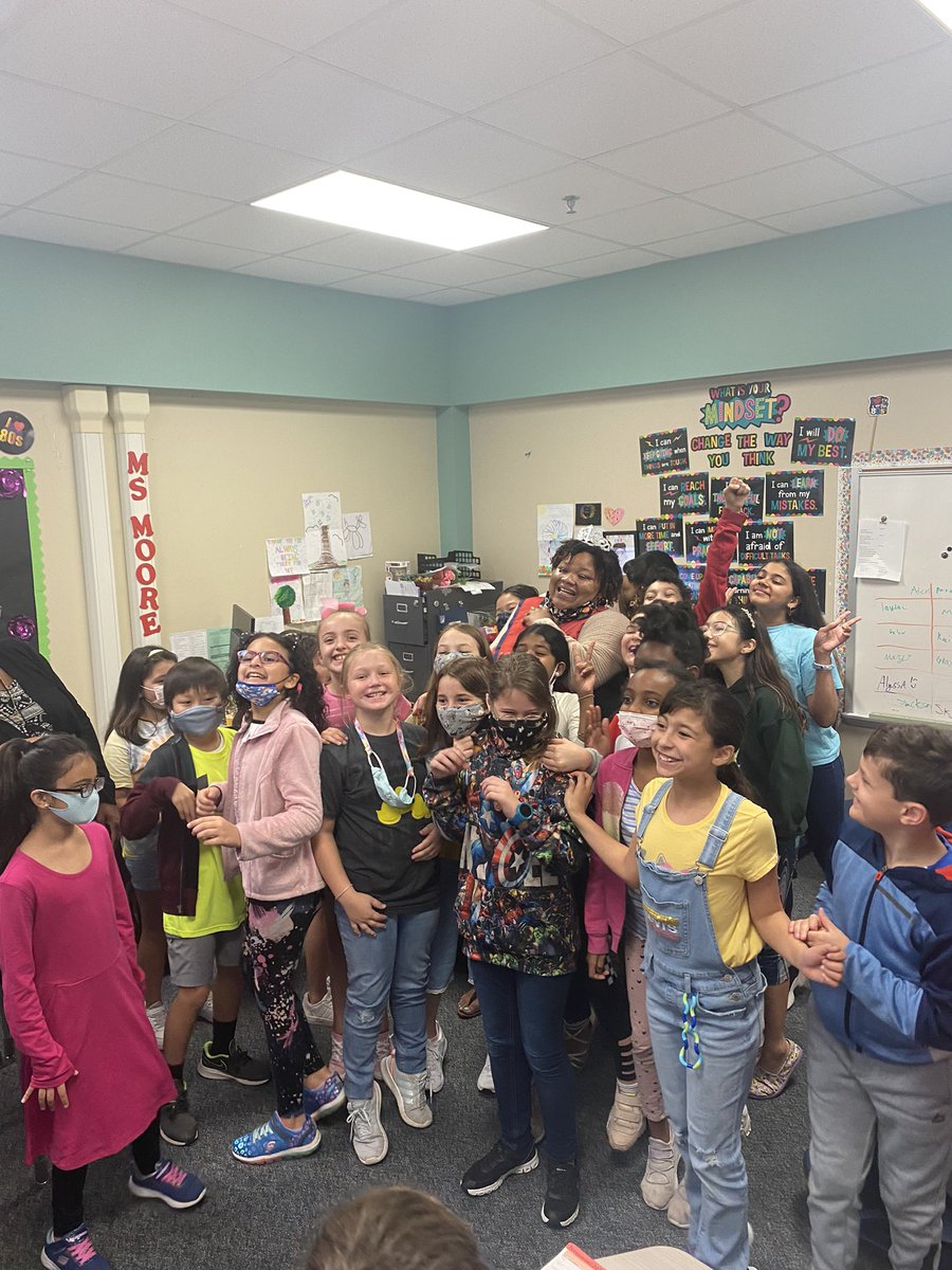 Ms. Collins tweet media