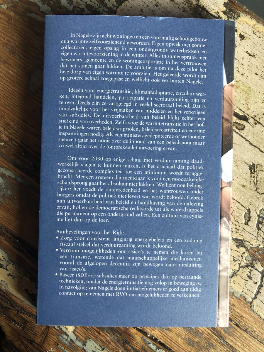 En dan werkte ik onlangs ook nog mee aan dit boek over een piepklein dorpje in de polder dat onder de bezielende leiding van Rutger Bergboer van het gas af wil. Wat een project! #energietransitie