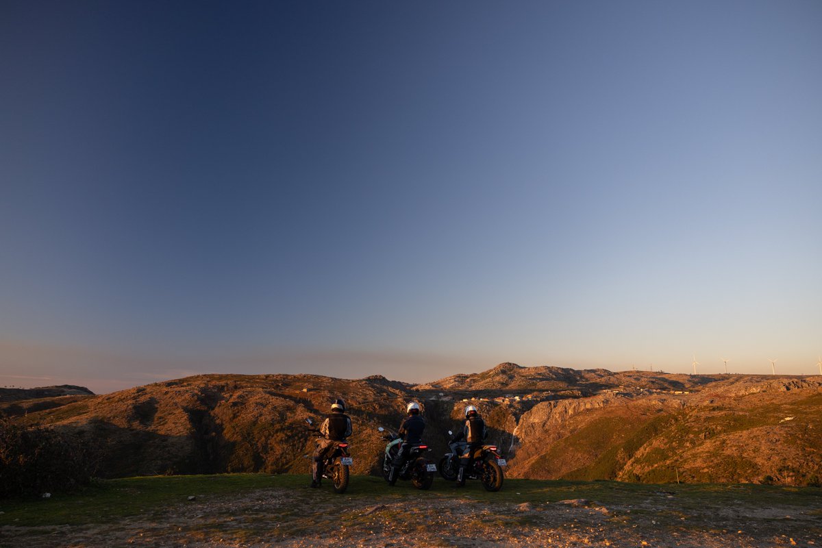 visitportugal's tweet photo. Itยดs time to hit the road again๐. #Rout_e is a project based on the importance of #environmental awareness, and one of the most surprising and #sustainable ways to get to know #Portugal is trough a #electric #motorbike ๐. #visitportugal #visitportoandnorth #VisitPortugal 1/3 https://t.co/KbDBBLktc4
