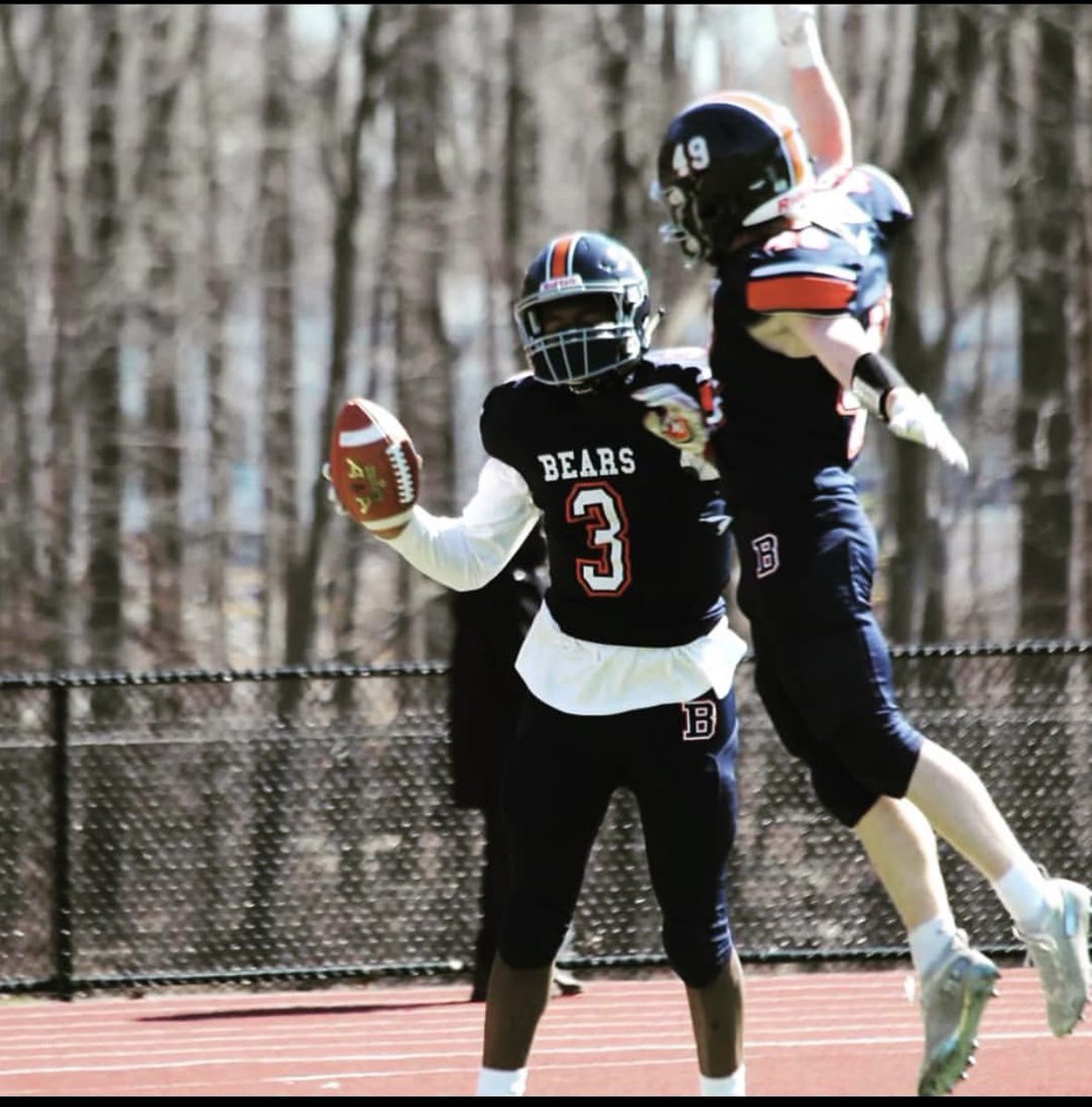 apritchett17's tweet photo. Congratulations to Jaylen savage for going all league this year 💪🏾 🏈 @RedRaiderAD @RedRaiderAD @CoachStevensBHF  @CoachPV_BHBears @AlphaArmsQBClub https://t.co/ACXeM9yCe6
