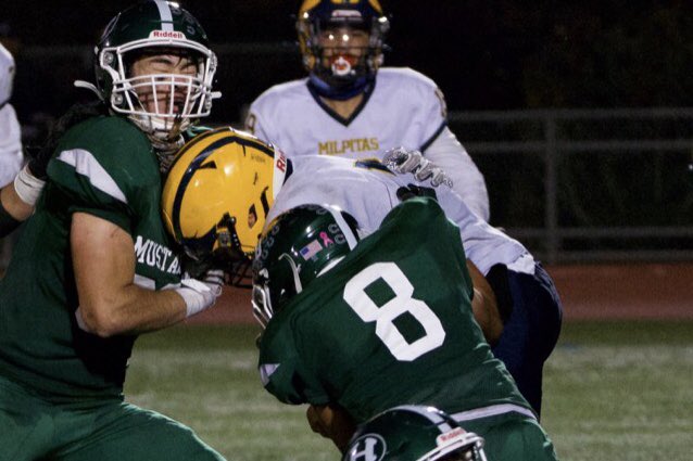 HHS_Mustangs_FB's tweet photo. Defensive Mustang of the Week:

#8 OLB/TE 
Soroosh Bevalian (Sr)
@SBevalian 

- 9 Total Tackles, 3 TFL and 4 QB Hurries https://t.co/E8AHIIO5Ld