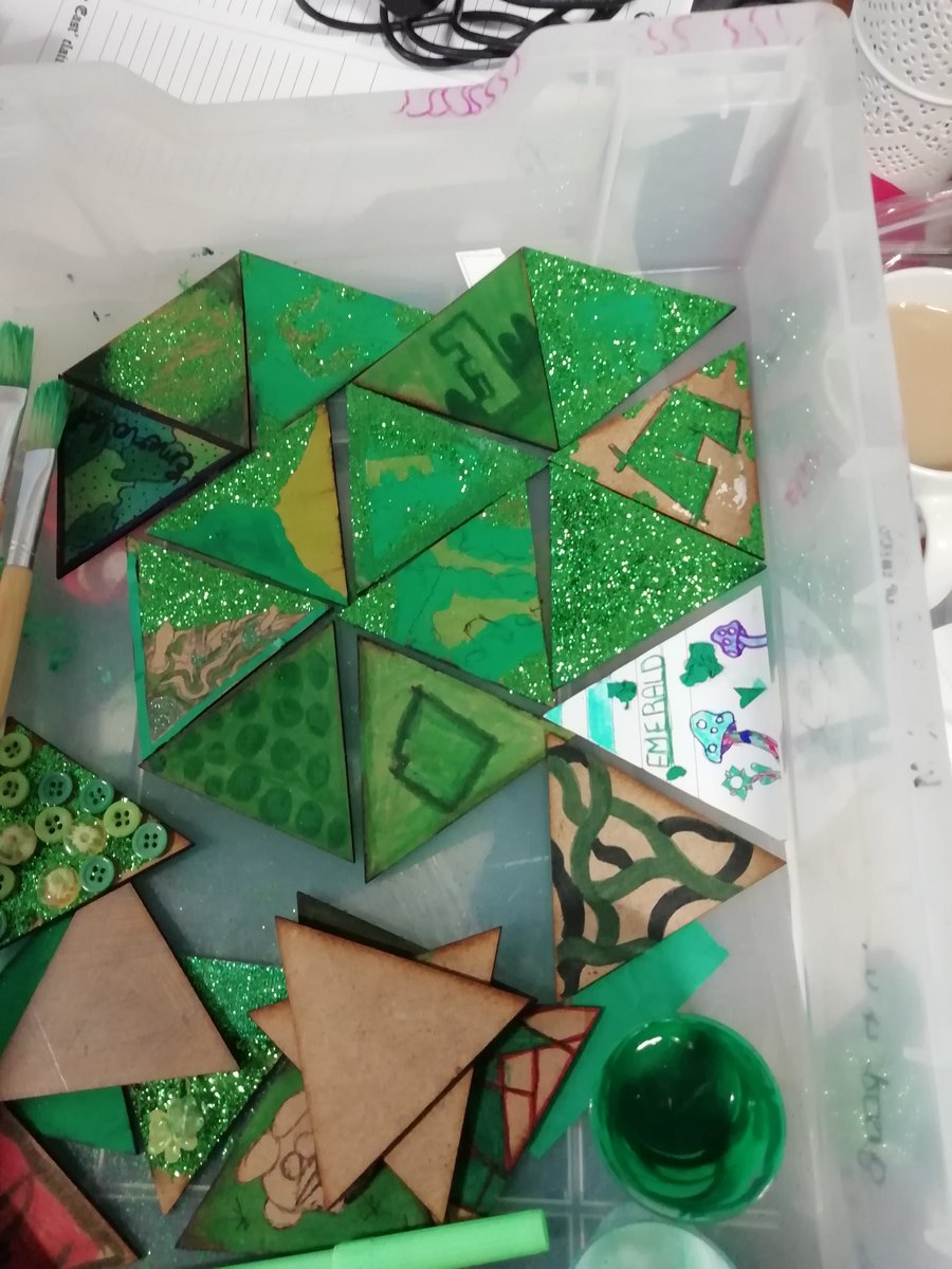 EmeraldAHS tweet media