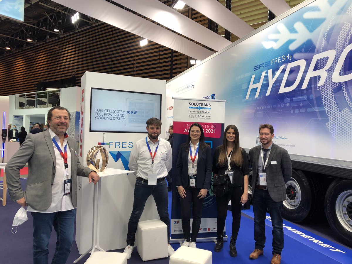H2TEAM__'s tweet photo. Un grand bravo à notre partenaire @BoschFrance qui remporte le Prix Spécial de la catégorie équipementiers avec la semi-remorque poids lourd réfrigérée #Fresh2 @SOLUTRANS @eurexpo 
#innovation #hydrogène #BoschRodez #Eurexpo
@AbadieMarie1 @NDaudou https://t.co/iNnogUpNSc