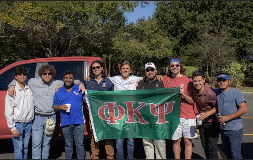 Homecoming 2021 was definitely a success. It was great to tailgate with our actives and alumni! #LEDN