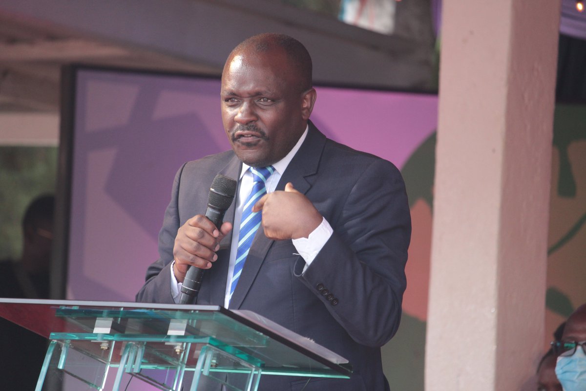 KENIAupdates's tweet photo. The CEO @tomwansa earlier today officially opened the @jkuattechexpo at @DiscoverJKUAT. He challenged the institution to be the primary consumers of the innovations exhibited, and to introduce Intellectual Property management as a common unit. #KIW2021 #EnablingInnovation https://t.co/9aW2sLgrNa
