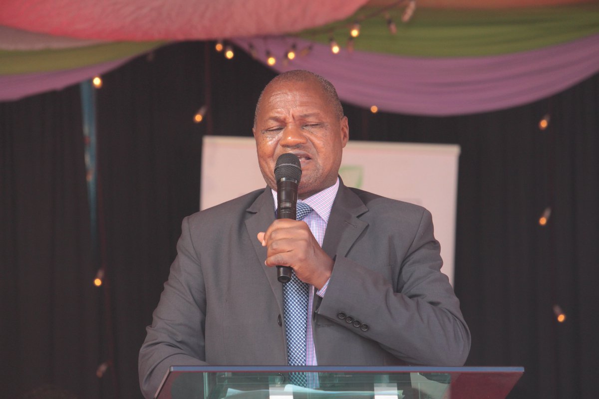 KENIAupdates's tweet photo. The CEO @tomwansa earlier today officially opened the @jkuattechexpo at @DiscoverJKUAT. He challenged the institution to be the primary consumers of the innovations exhibited, and to introduce Intellectual Property management as a common unit. #KIW2021 #EnablingInnovation https://t.co/9aW2sLgrNa