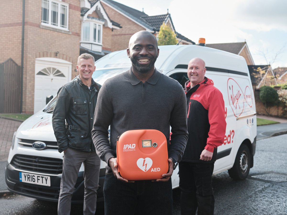 virginmedia's tweet photo. Speedy action can save lives. We’ve kitted out 500 of our vehicles with portable defibrillators, as well as teaming up with @TheBHF to train our staff in CPR ❤️

Read more https://t.co/d7h2xwErZG https://t.co/N5tC2yqTQq