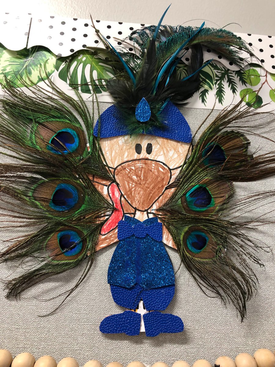 BFESBears's tweet photo. Kindergarten students disguise their turkeys to protect them from becoming Thanksgiving dinner! #BFES_Bears https://t.co/TyTrhhlRRY