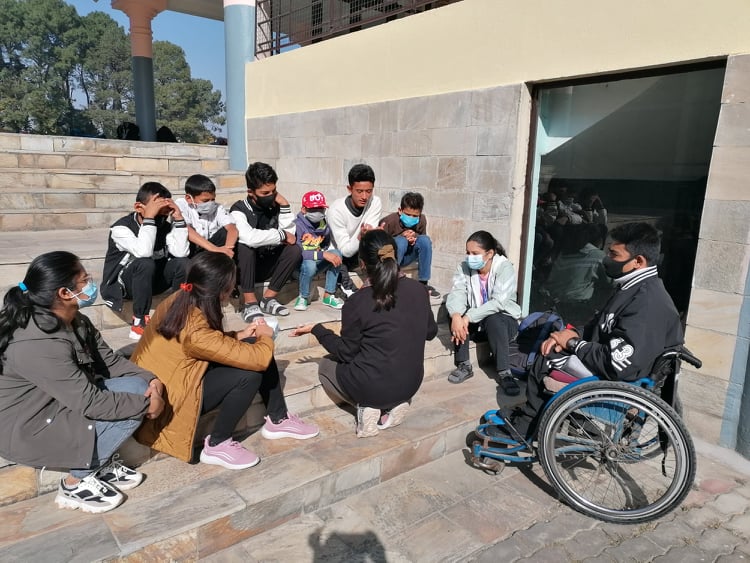 dvineproject's tweet photo. DVINE pilot realization of Study Unit 5 going on. Community development, applying participatory mapping method in social service center in Nepal.
#dvineproject #dvinenow
@DiakAmk @Gazi_Universite @vidhogskole
@ErasmusplusFI @Erasmus_Project @EUErasmusPlus https://t.co/Eg5kQjASSF