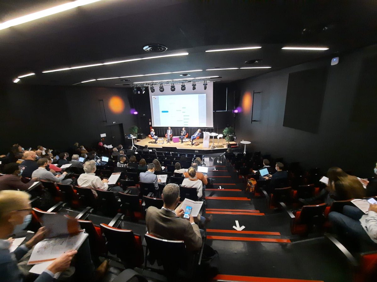 Le #SIZIAF était présent et acteur, lors de la réunion concernant "Sobriété foncière et développement économique Mission impossible" du 16 11 , en la personne de Johanne VITSE, Directrice.  Cette journée était organisée par #EPF. Une occasion de faire partager notre expérience .