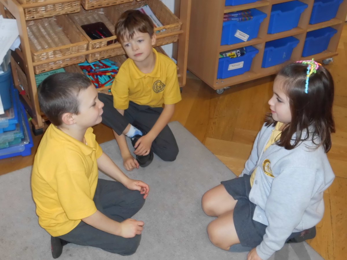 VioletClassCKIS's tweet photo. During our oracy lesson today, we thought about 'If we were King or Queen for a day, what would we ban?'  What would you ban and why?  We had interesting discussions in our talking trios. https://t.co/V5QXSIFna9