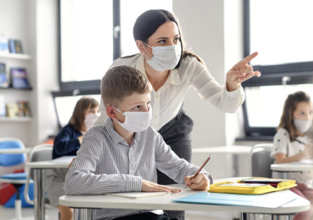 Be Bilingual with Efgb: Embracing our diverse community and individual bilingual identities!
The French-English Bilingual Elementary school is located in Cambridge for children from K to 5th
To better know Efgb: efgboston.org/about/be-bilin…