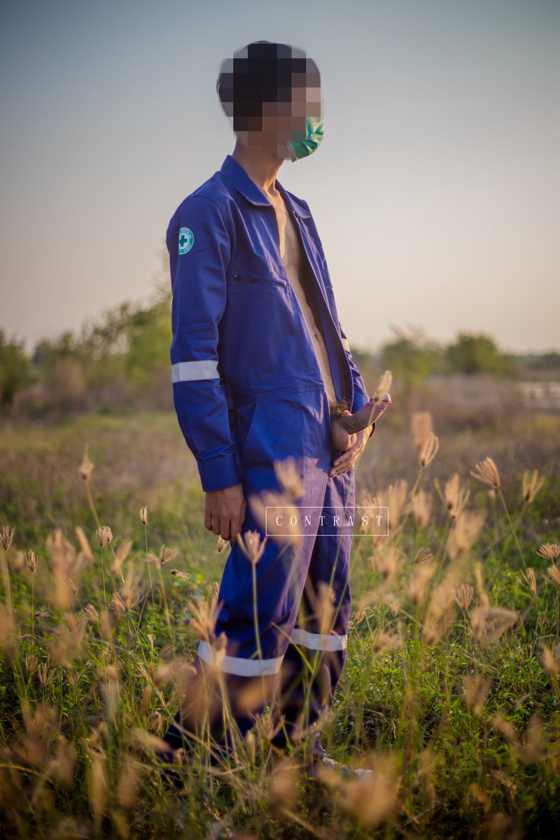 เ ห ตุ ผ ล ข อ ง ค น ค น ห นึ่ ง 

        อ า จ ไ ม่ ใ ช่ เ ห ตุ ผ ล ข อ ง อี ก ค น

Photographer : <a href="/CCONTRASTT/">C O N T R A S T</a> 
Model : <a href="/Wankungx/">แว่นคุง</a>