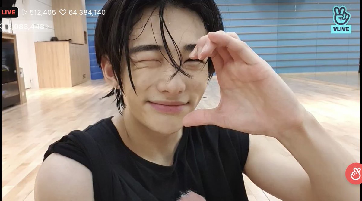 marie_yk's tweet photo. Hoy mi voto está dedicado a Hyunjin, gracias por alegrar mi día 🥟❤️                 I vote #straykids for Worldwide Fans' Choice Top 10 #MAMAVOTE https://t.co/ovNZenTzin