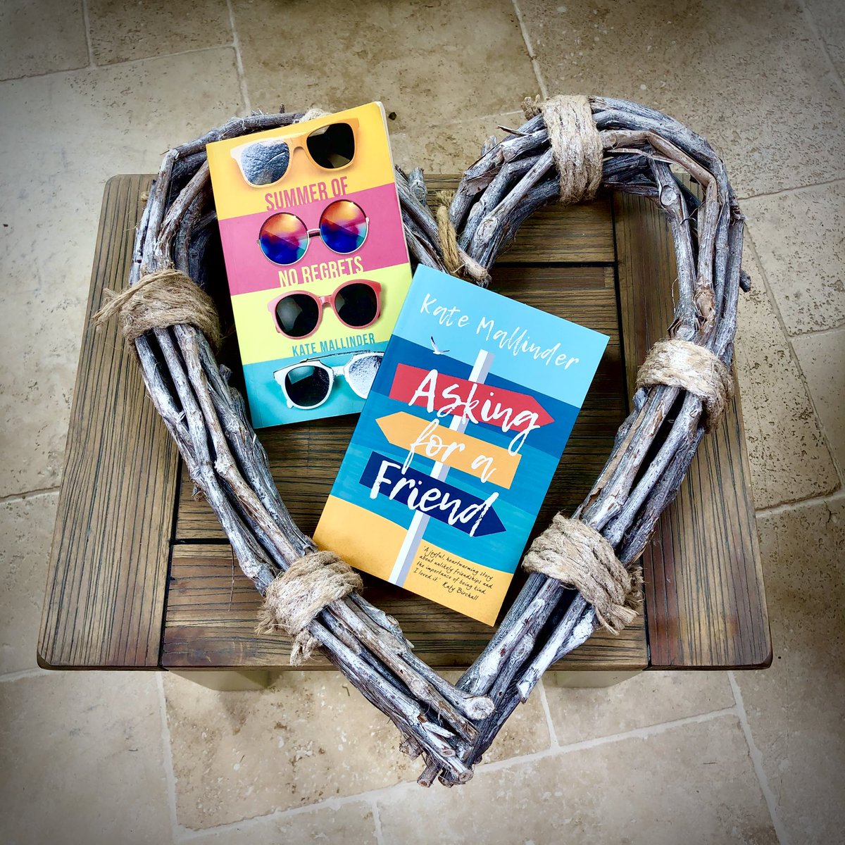 Kate Mallinder 📚💙 tweet media