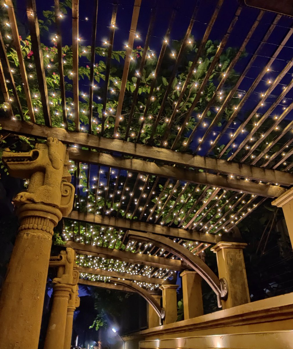 JWMarriottJuhu's tweet photo. From sunny days to starry nights in cozy settings, there's never a wrong time to take a break and focus on yourself ✨ 

📸 Advika 
📍Secret Spot

#JWMarriottJuhu #SecretSpot #StarryNights #ExperienceJWM #TheWholeYou #JWMarriott https://t.co/mipSyqZZMH