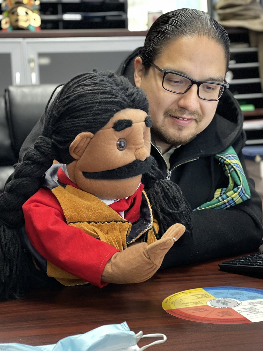 Chief Morin teaching a couple Grade 2 classes in Edmonton about Enoch with his uncle Victor ❤️