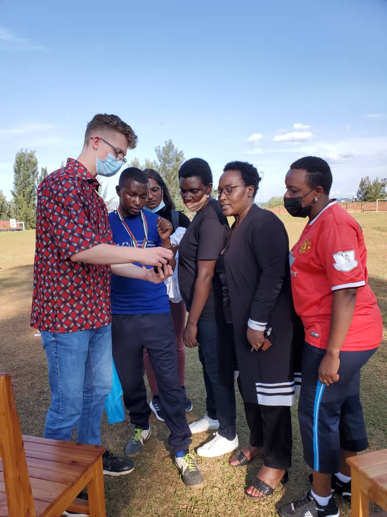 akwosrwanda's tweet photo. Today @akwosrwanda staff visited G.S St.Famille Teachers in @Nyarugenge to mentor them on use of the #MyCoachApp for the #PeacemakersProject &amp; participated in sports session with Pupils #RwOT @peaceandsport  @rwemarikafelie @unicefrw @InterpeaceTweet @Rwanda_Sport  @PerrinMortier https://t.co/0rb2schvct
