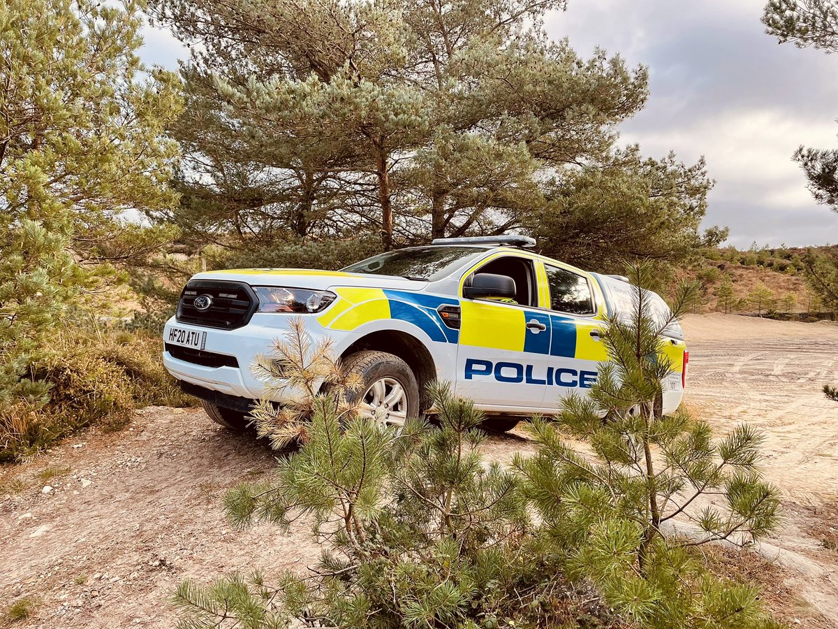 Had an awesome day doing my 4x4 training today! 🚔 Sometimes our CSIs have to examine scenes in remote or hard to reach areas and now our team will be well prepared for driving our equipment to these scenes 🚧🔎 #4x4 #CSILife #Forensics #DorsetPolice