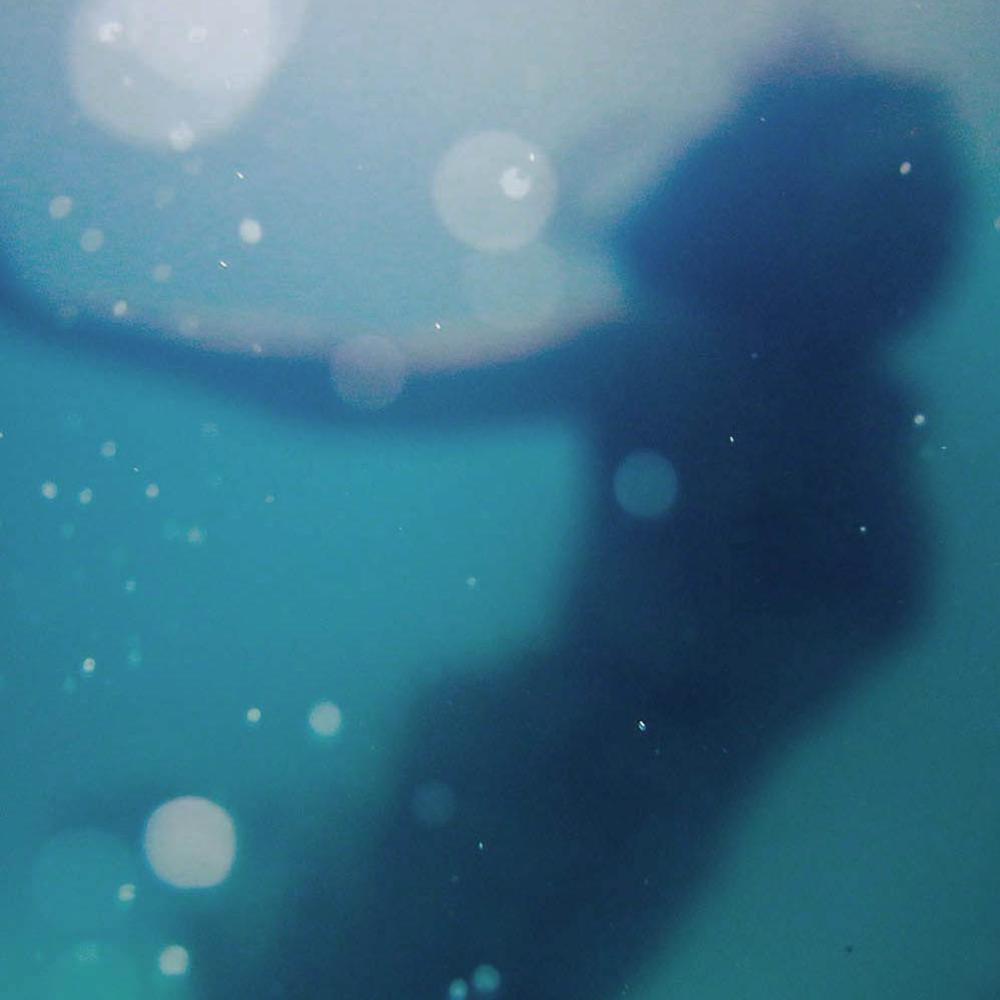 BathSpaAlumni's tweet photo. Alumna Natasha Bowen is making a splash with her new novel Skin of the Sea!

Natasha's novel was inspired by her passion for mermaids - and African history. Out of her research came the story of Simidele, a Mami Wata (mermaid).

Read the full story: https://t.co/HnnZw9kIF9 https://t.co/5gkohprn5q