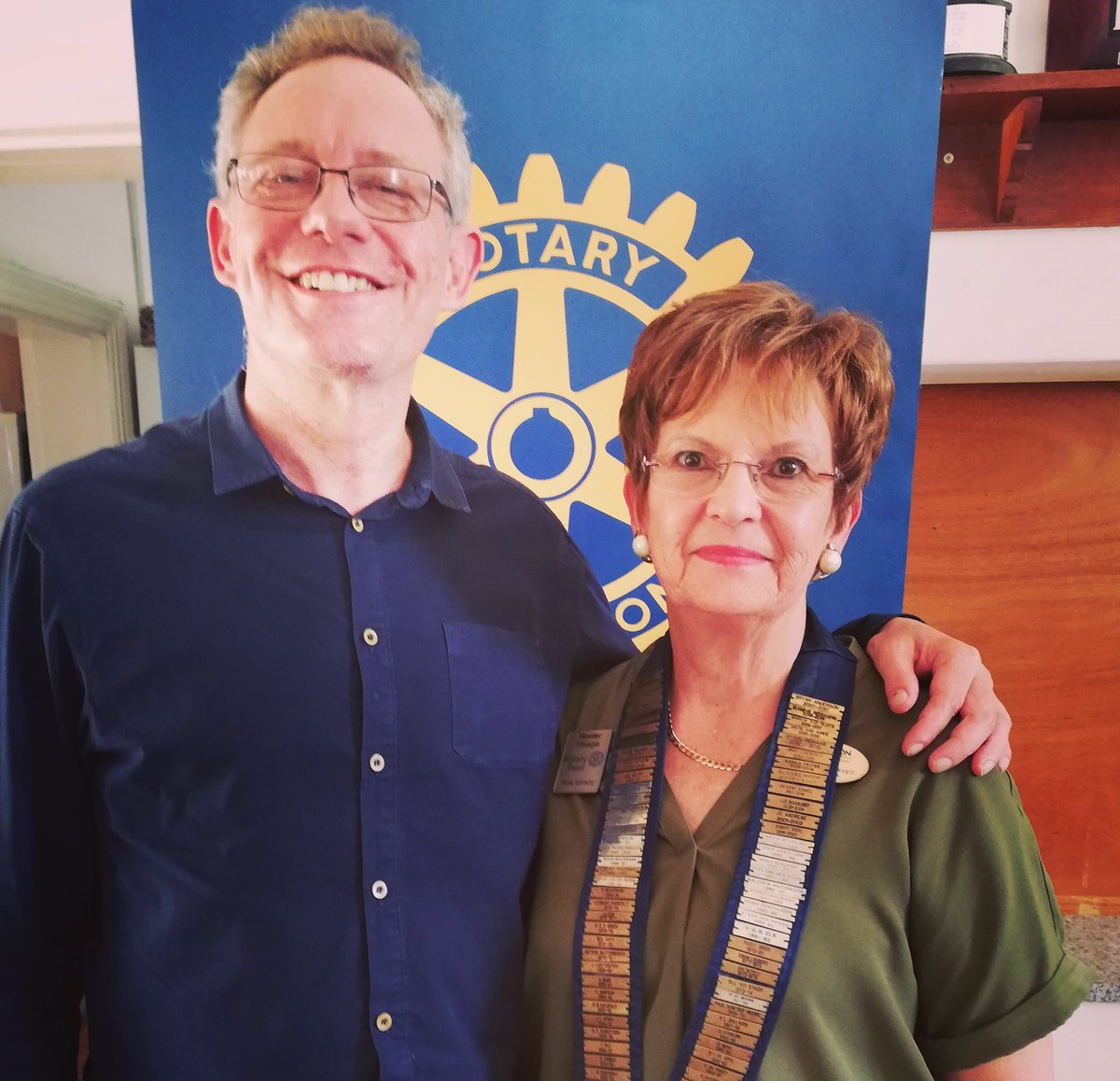 Well-known political commentator, Jan -Jan Joubert, offered interesting insights about the results of the recent local elections with Paarl Rotarians at their weekly meeting. With him is Hester Visagie, club president
#speakers #clubevents #membership #paarl