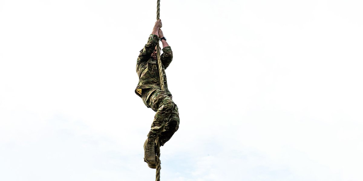 A Netherlands Marine Corps Captain attached to <a href="/2dMarDiv/">2d Marine Division</a> conducts a recon physical assessment test at <a href="/camp_lejeune/">Camp Lejeune</a>.

Exchange officers are given the opportunity to integrate and work alongside #Marines and <a href="/NATO/">NATO</a> allies and partners.

#AlliesAndPartners