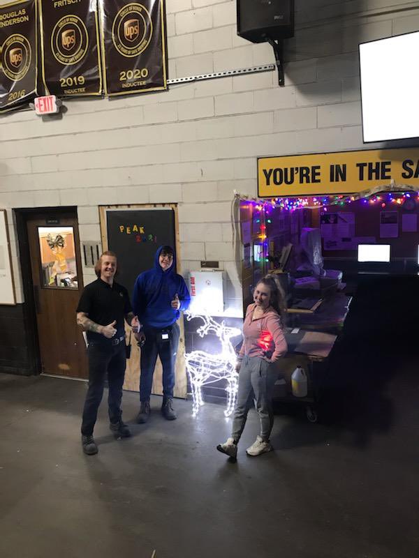 ShawneKoch's tweet photo. It’s beginning to look a lot like…..FUN!  Davenport wanted to “cheer up and cheer on” our employees as we gear up for peak 2021!!  Keep calm and have fun!  @jrindafernshaw @TimPope007 @NP_UPSers @thuberb22 https://t.co/r6wk19qizi