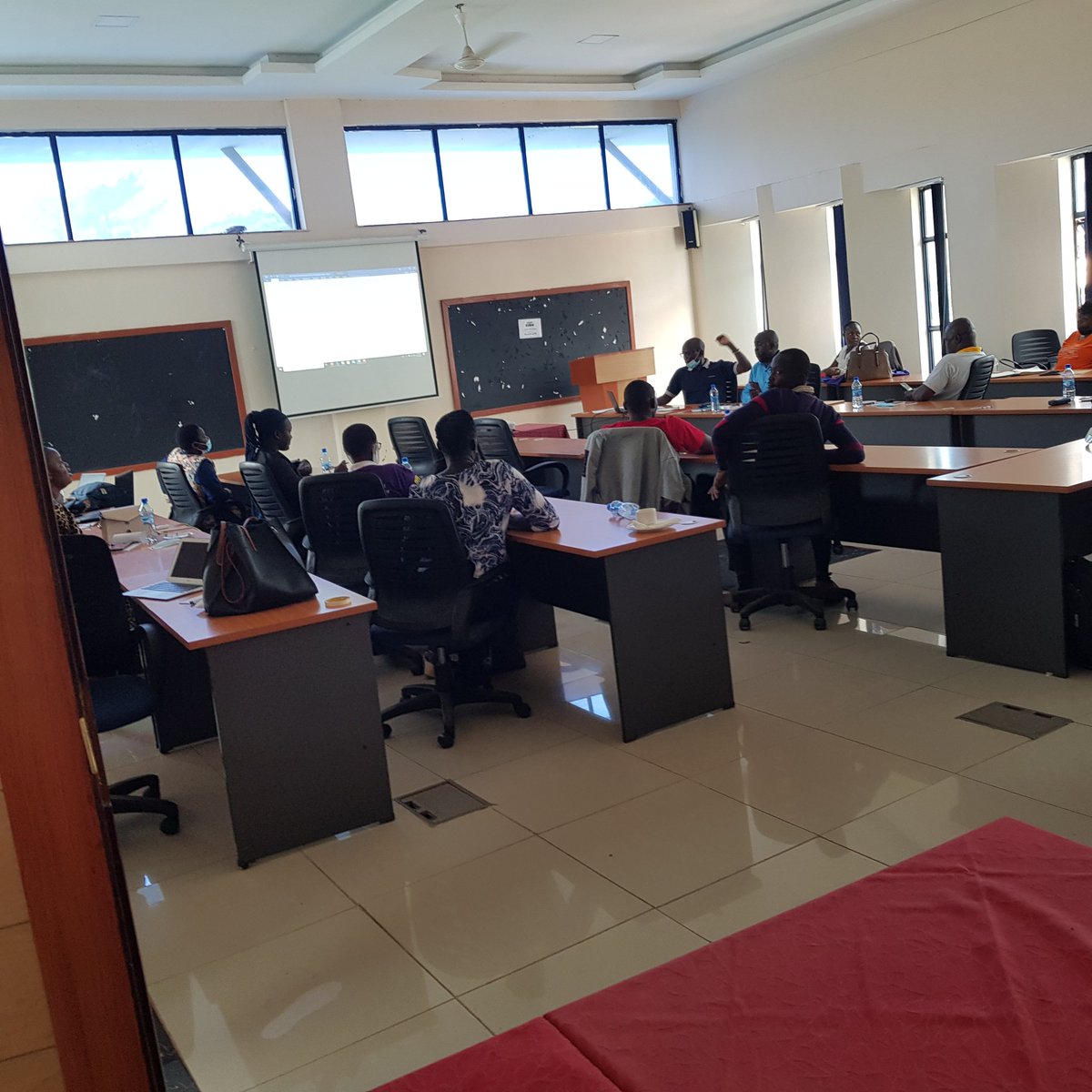 CATAGhomabay's tweet photo. We as Youth Led Organisations extend our most sincere appreciation to @KELINKenya for spearheading the #HomabayYouthSummit2021 @Amref_Kenya @CountySrhr @TinadaOrg Arthur for coordination and making the day a success. To all those who attended We can all together make a difference https://t.co/fOqaojqics