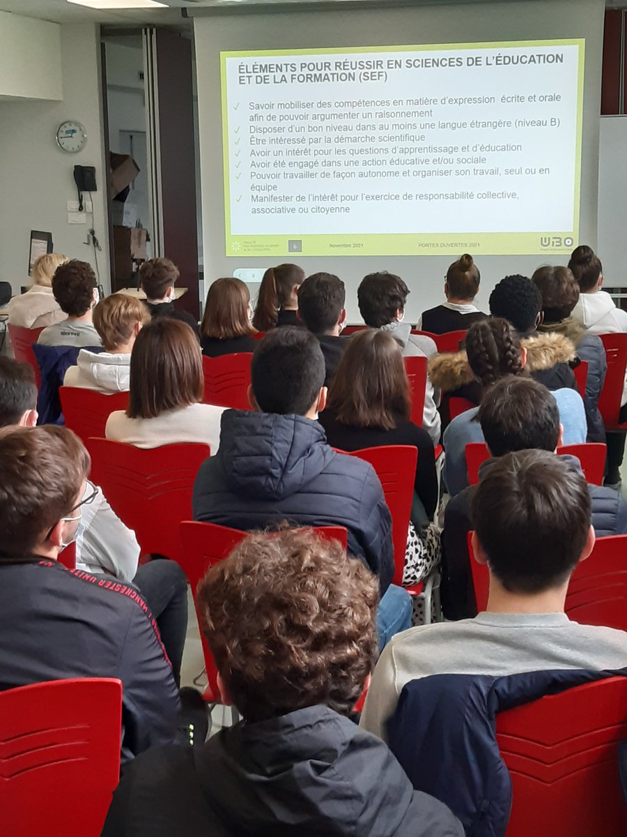 JFJacopin's tweet photo. Lancement de nos rencontres
lycéens du cycle terminal- enseignement supérieur.
1ère rencontre : présentation des formations STAPS et sciences de l'éducation.
Un grand merci à nos partenaires de l'UBO et tout particulière à @FPogent et Anne Renoux https://t.co/mbZQVfnH38