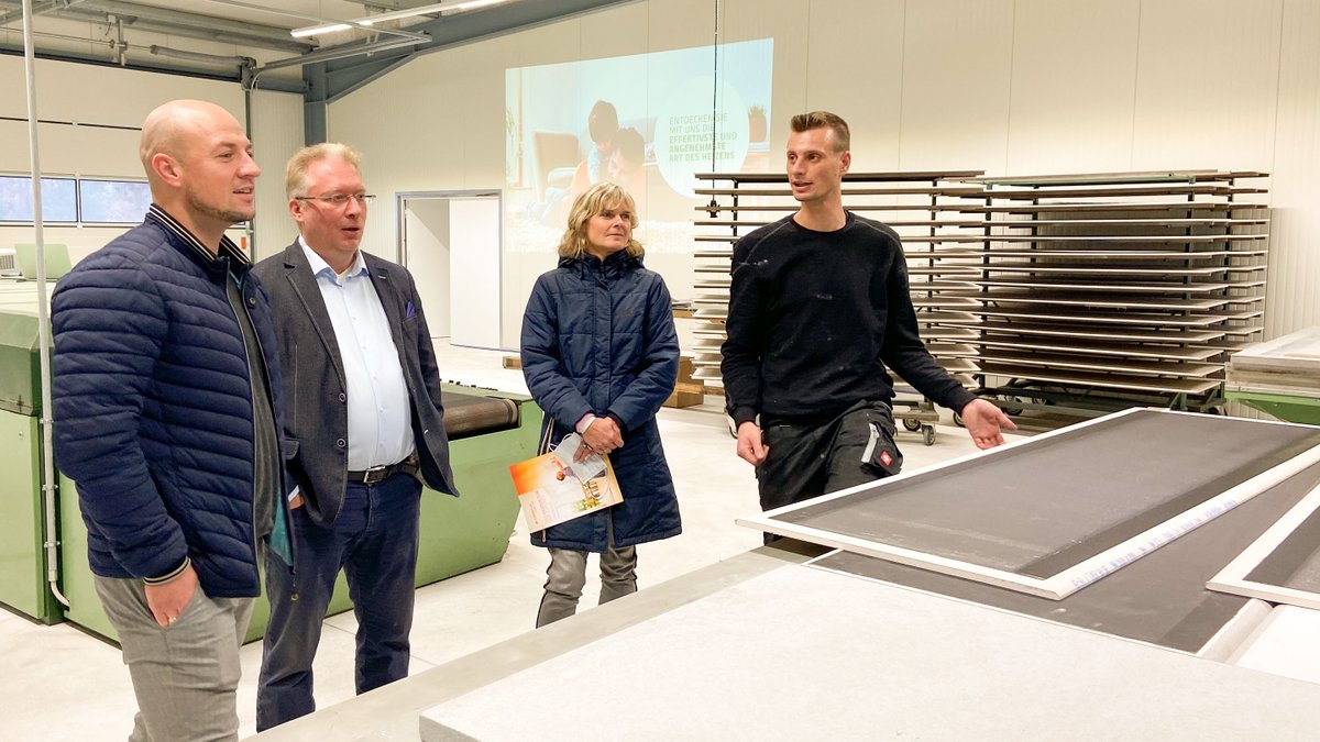 smart_grey_tech's tweet photo. „Ich freue mich, dass unsere Vision von einer #Heizung, die höchsten Ansprüchen genügt und ein #nachhaltiges #Naturprodukt ist, nun Wirklichkeit wird“, sagt Jörg Sinnig, Geschäftsführer von Smart Grey Technologies.

Pressemitteilung: https://t.co/0vdIRdVCaa https://t.co/Rih7l4GMZF