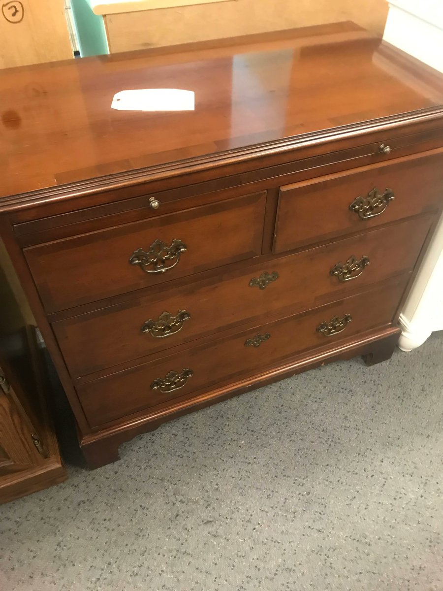 valuethriftshop's tweet photo. Second Hand High Quality Wood dressers and drawers are here.
This is the furniture thrift shop with BRAND NAMES!
#thriftedoutfit #prelovedfashion #prelovedoutfit #secondhandsecondchance #thriftedlooks #secondhandfurniture
#reseller #thrifting #secondhandshopping #phillythrifter https://t.co/8fYwgDGExQ