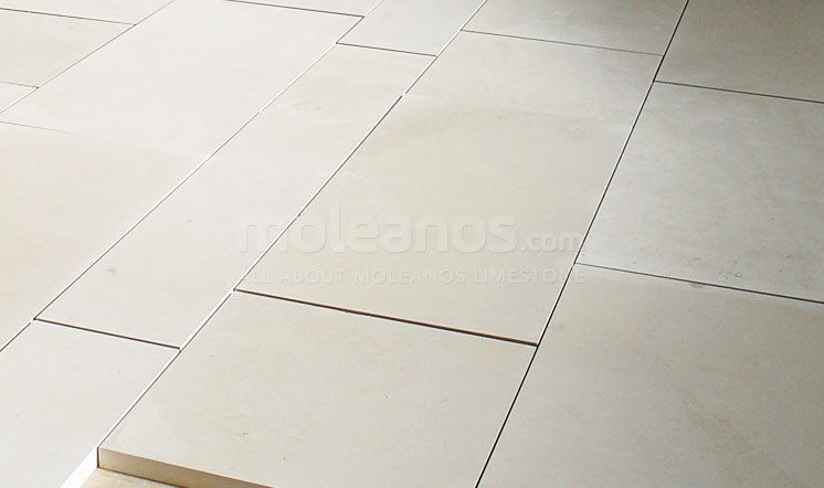 PortLimestones's tweet image. Moleanos limestone alternative names bit.ly/3kRbVk5 #moleanos #beigelimestone #limestonesupply #portugalimestones